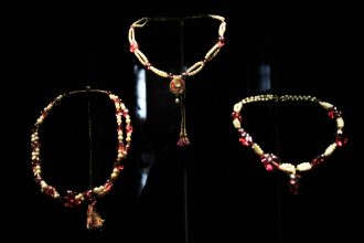 TREASURES OF THE MUGHALS AND THE MAHARAJAS: The Al Thani Collection Exhibition